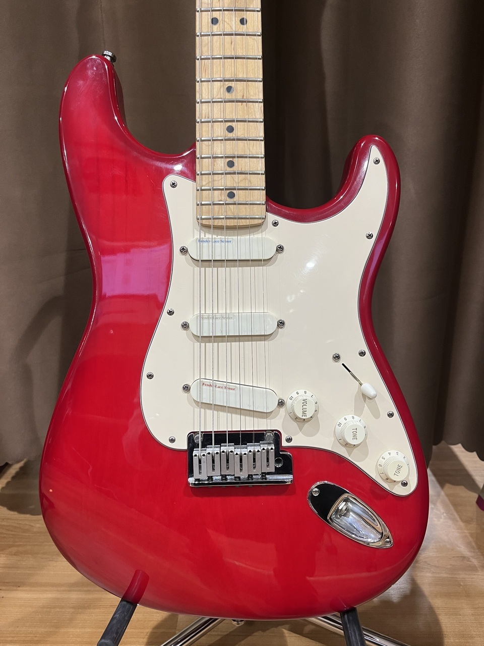 Fender Deluxe Strat Plus（中古）【楽器検索デジマート】