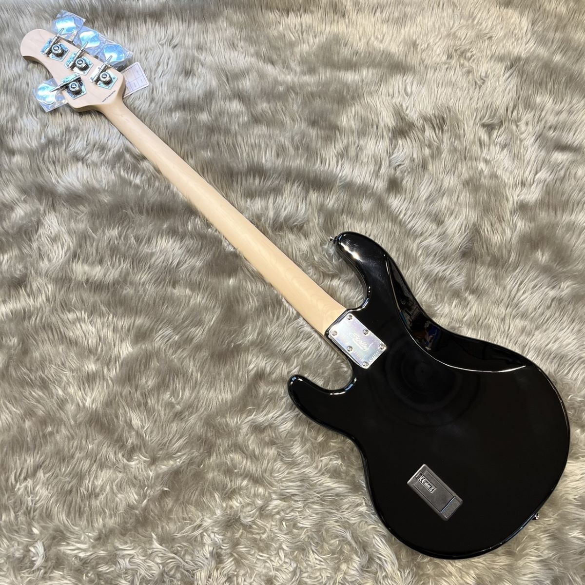 Sterling by MUSIC MAN STINGRAY RAY4 BK エレキベースSUB RAY4