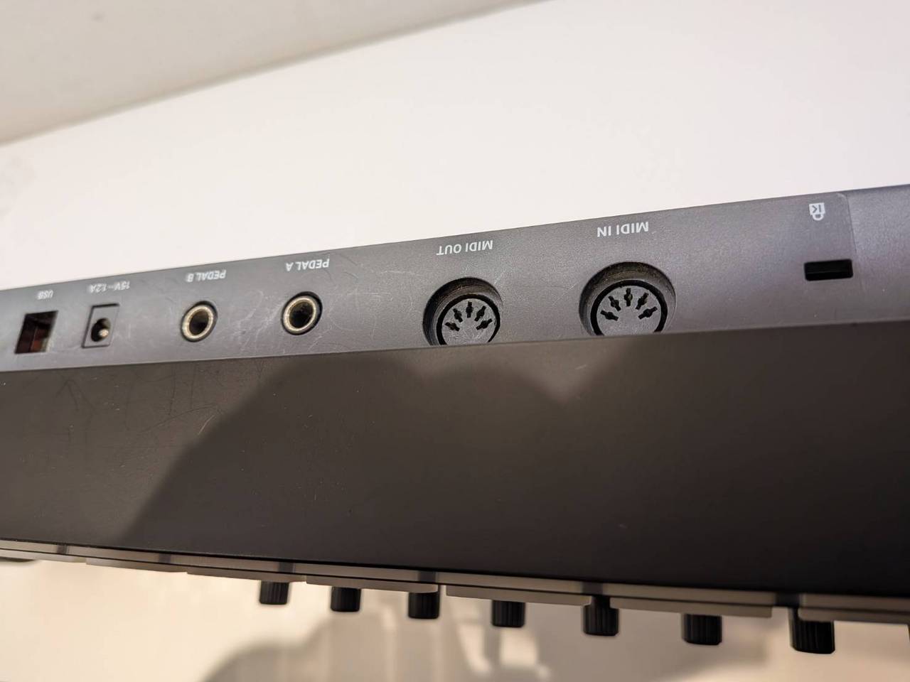 NATIVE INSTRUMENTS KOMPLETE KONTROL S49 MK2 MIDIキーボード 49鍵盤