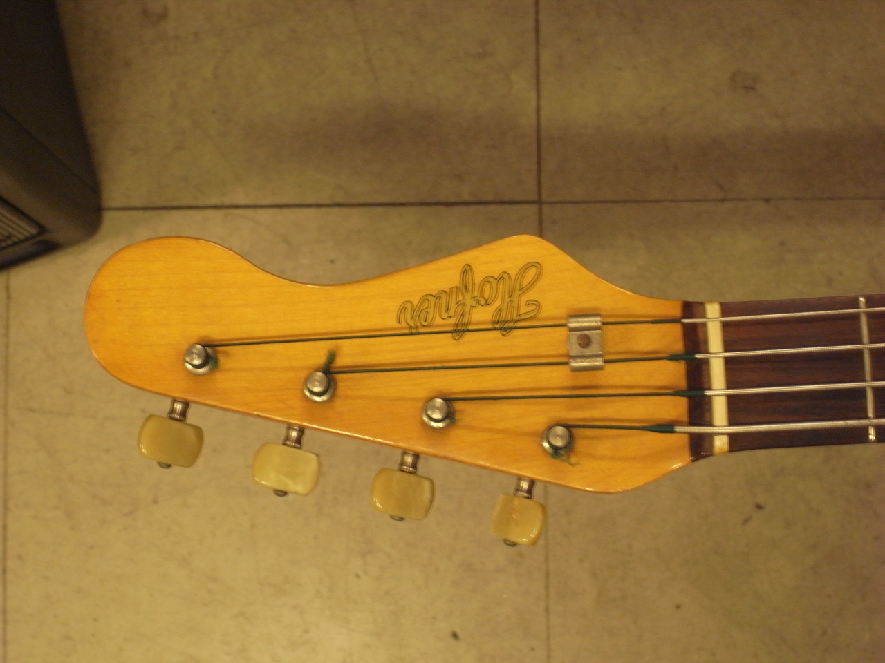 Hofner MODEL182 (1960s)（ビンテージ）【楽器検索デジマート】