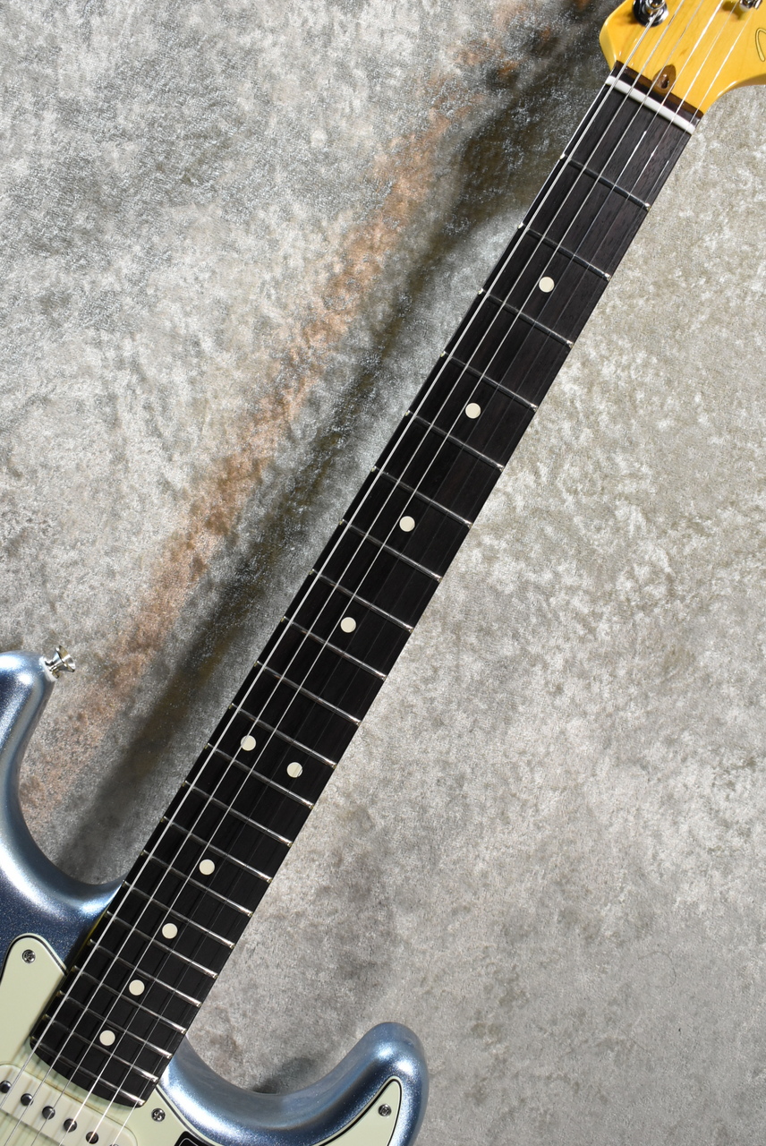 Fender LTD AMERICAN PROFESSIONAL CLASSIC STRATOCASTER Mystic Ice