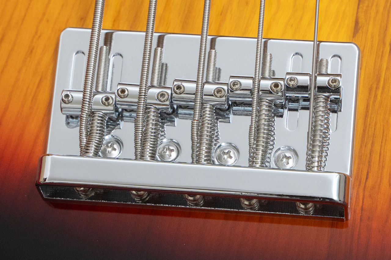 woofy basses ONE series Cavalier 5 M Sunburst（新品/送料無料