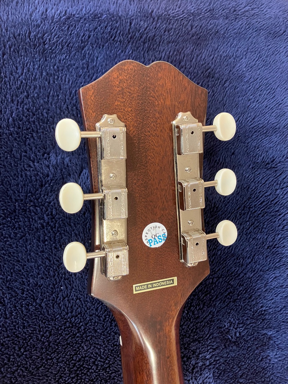 Epiphone J-45 Inspired by Gibson Aged Vintage Sunburst Gloss