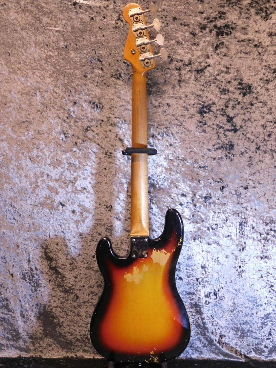 Fender Precision Bass '64（ビンテージ）【楽器検索デジマート】