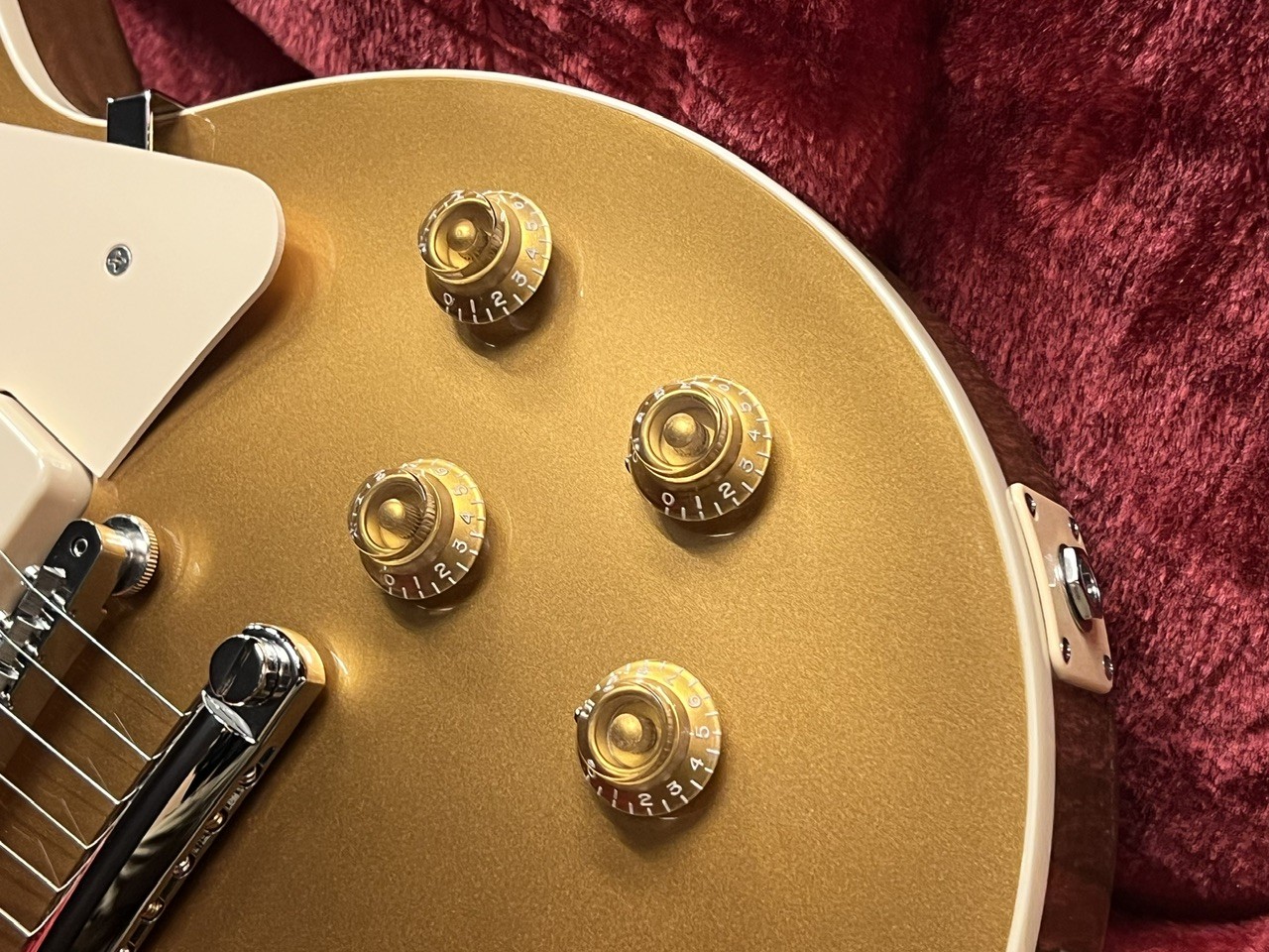 レスポールスタイル エレキギター クリーム色 レスポールスタイル エレキギター クリーム色 GIBSON (ギブソン