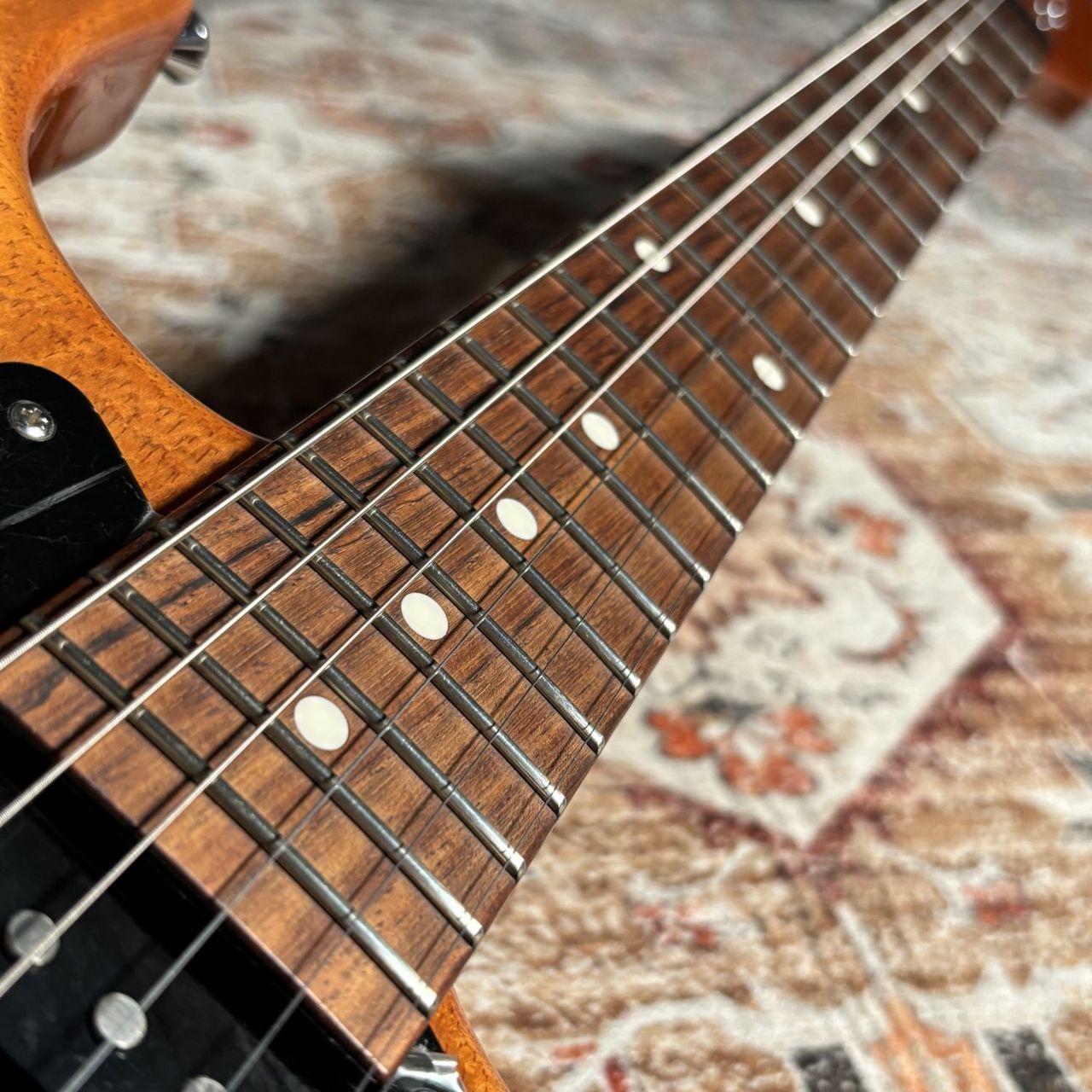 Kz Guitar Works Kz ST Trad 22 New Guinea Rosewood SSH5 【3.71kg