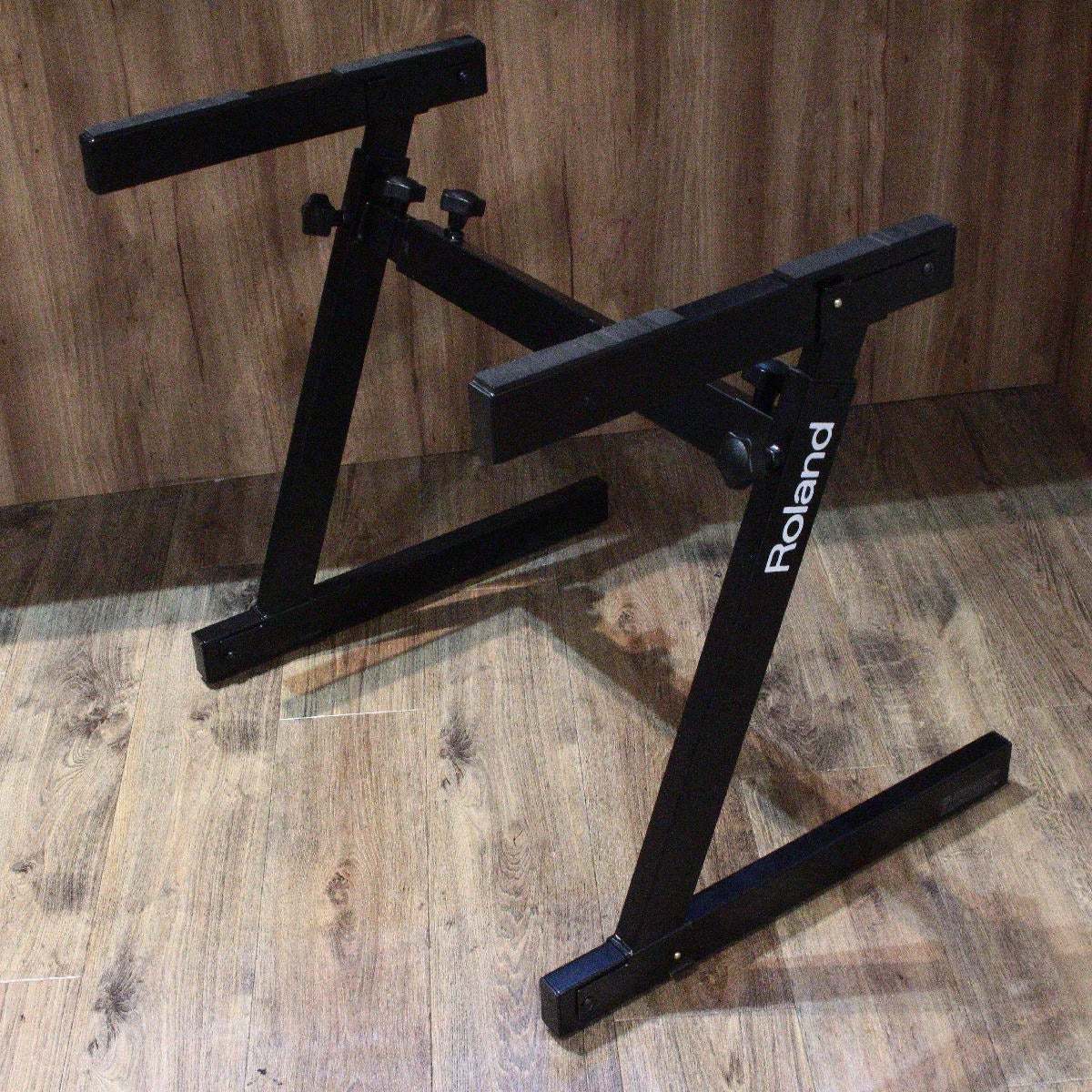 【美品】Roland 電子ピアノ用 シンセサイザー用スタンド 黒 KS-18Z Roland KS-18Z Keyboard Stand 【渋谷店】（中古）【楽器検索デジマート】