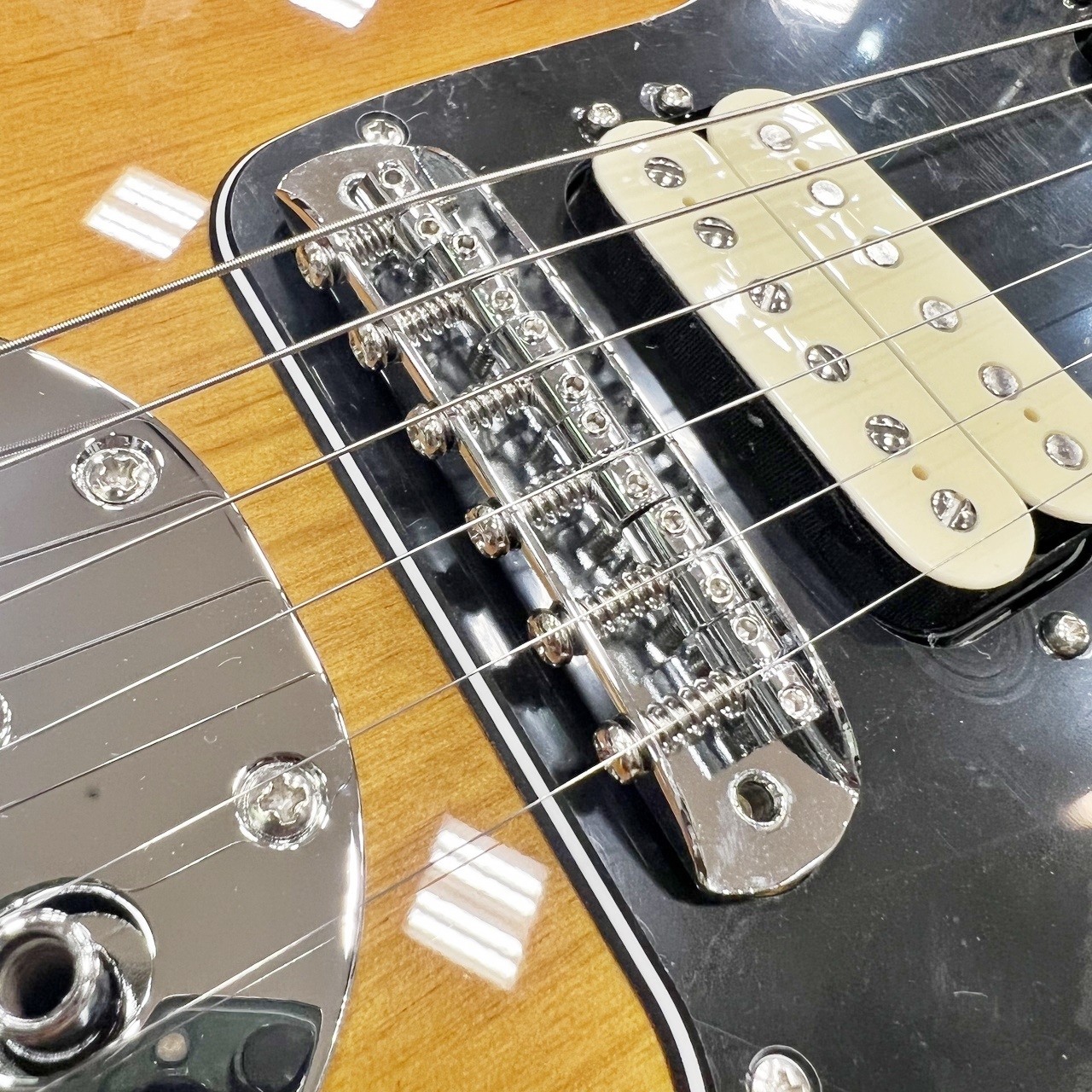 Fender Player Jazzmaster 3-Color Sunburst Pau Ferro 【ジャズマスター 】（新品/送料無料）【楽器検索デジマート】