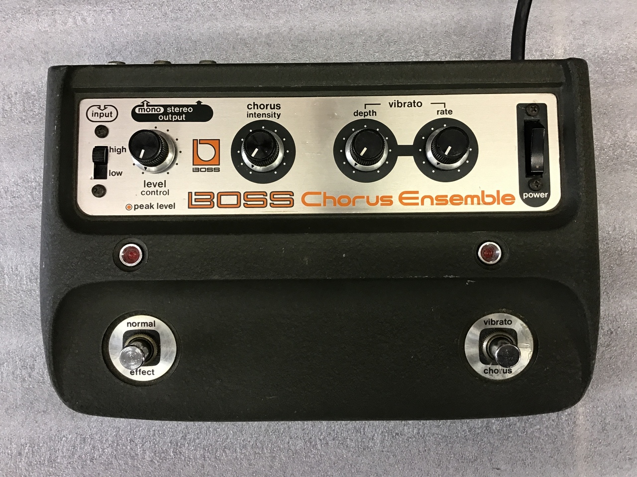 BOSS CE-1 Chorus Ensemble（ビンテージ）【楽器検索デジマート】