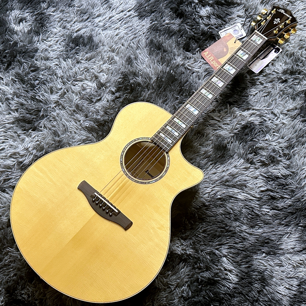 Ibanez AE390-NTA (Natural High Gloss top, Aqua Blue High Gloss