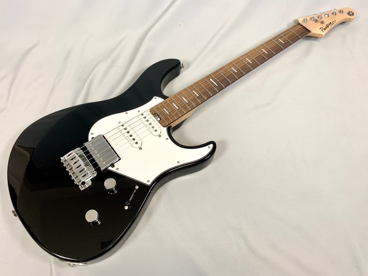 YAMAHA PACS+12 BLACK Pacifica Standard Plus パシフィカ
