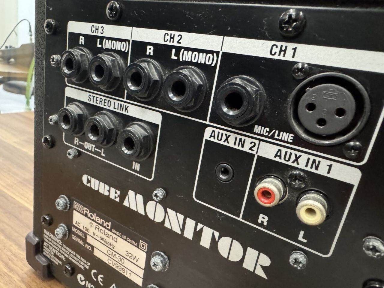 Roland CM-30 モニタースピーカー マイク入力 シンセサイザー