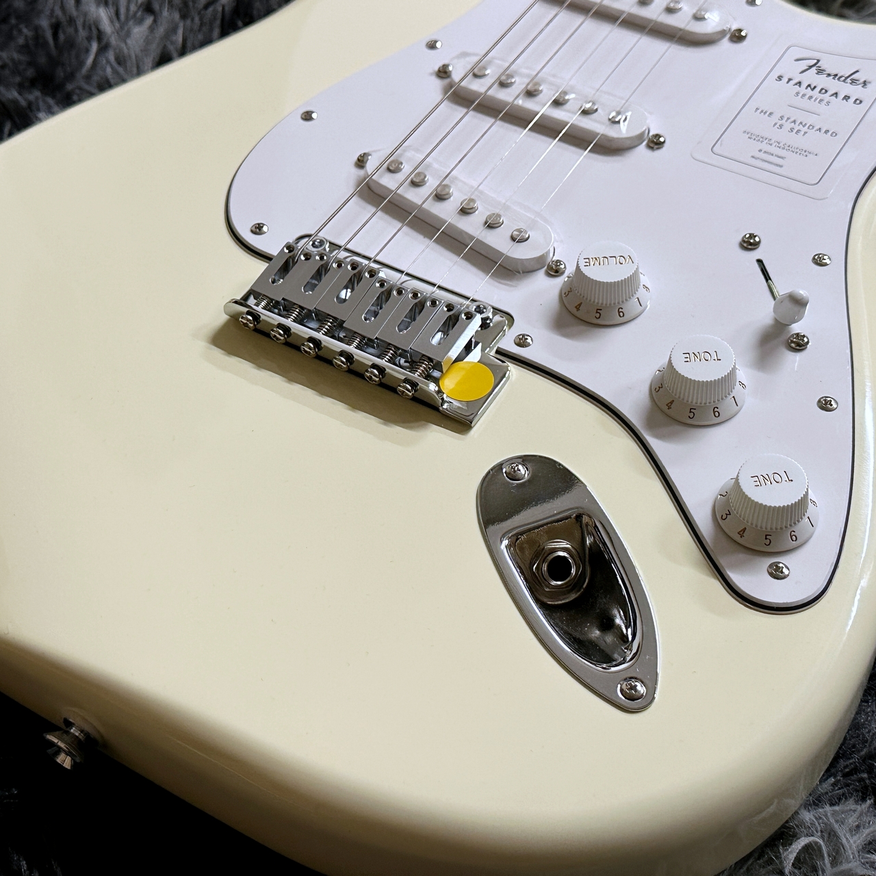 Fender Standard Stratocaster Olympic White / Maple【WINTER
