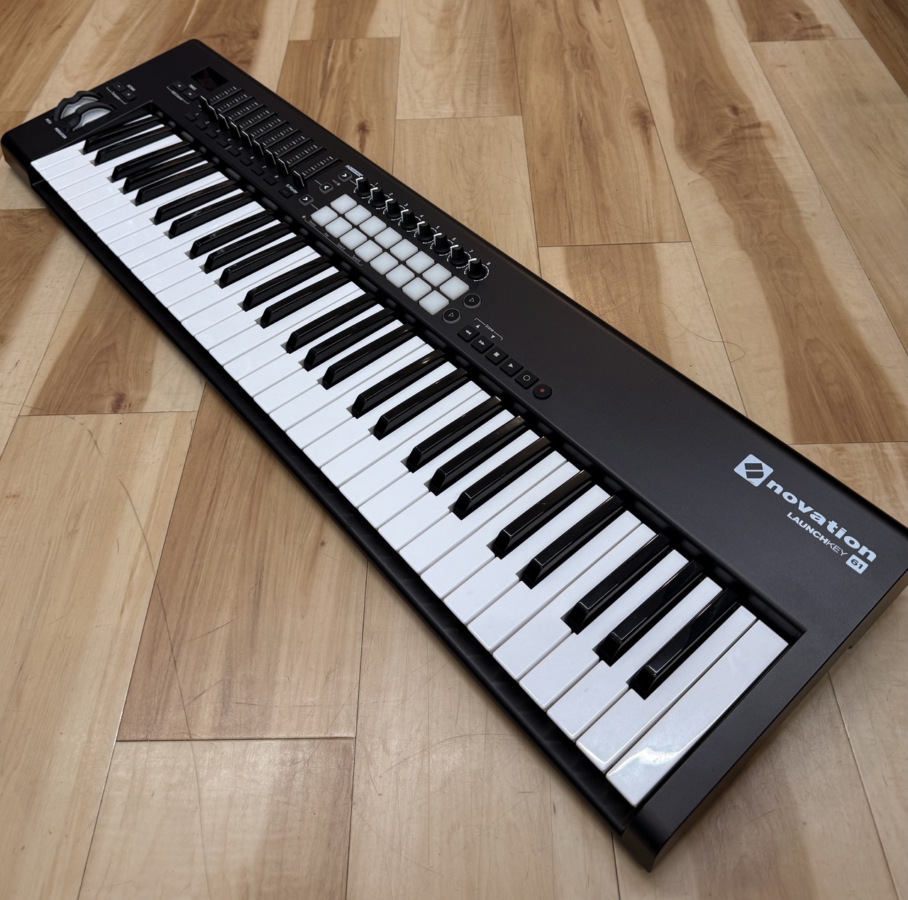 Novation Launchkey61 Mk2（中古）【楽器検索デジマート】
