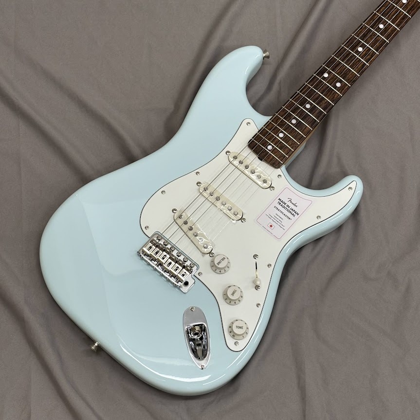 Fender Made in Japan Traditional Late 60s Stratocaster Sonic