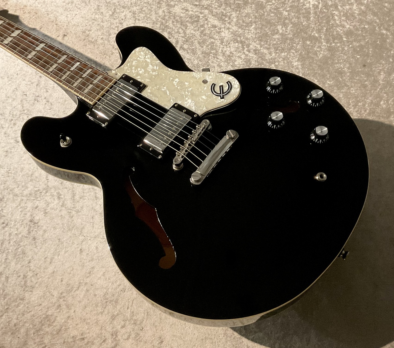 epiphone Riviera BB EB エピフォン リビエラ ブラック 【公式通販】