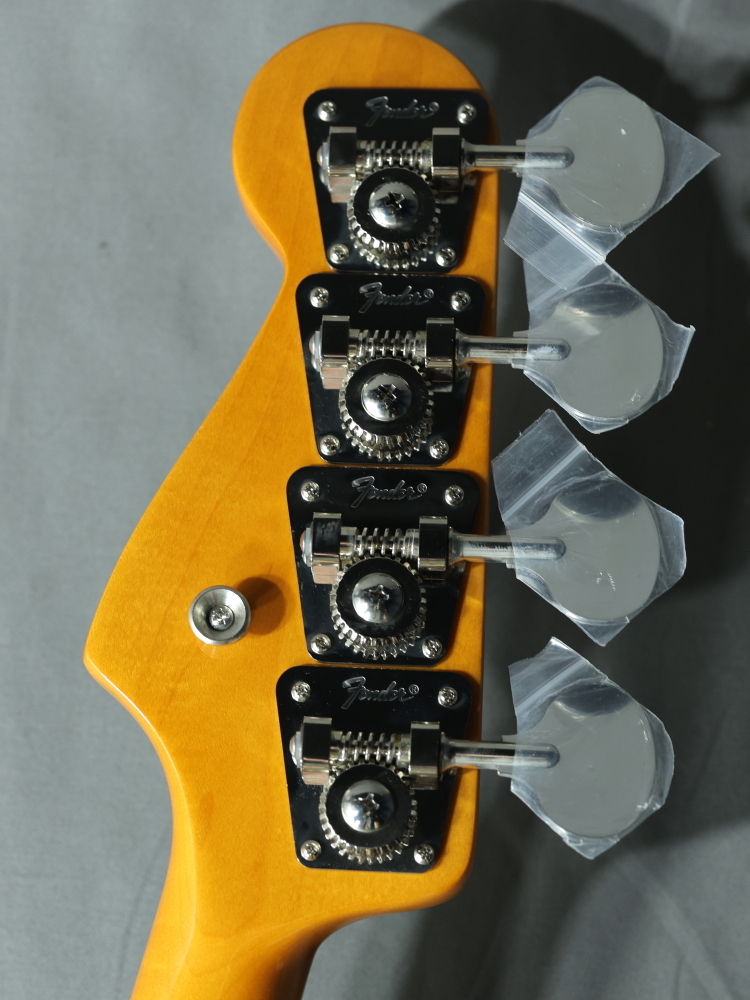 Fender American Vintage II 1966 Jazz Bass Olympic White