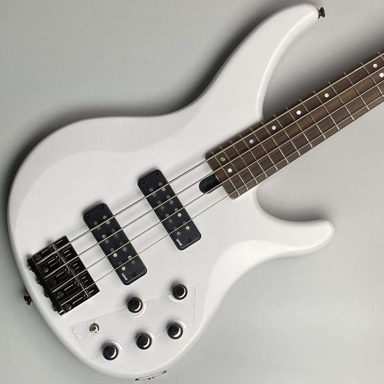 YAMAHA TRBX504 Translucent White ベース【現物画像】（新品