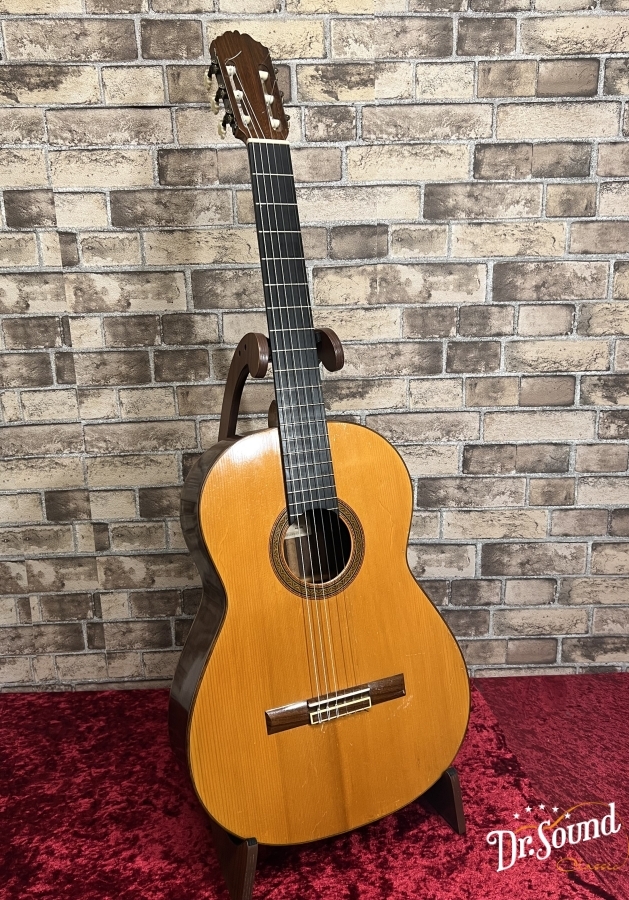 フラメンコギター　コンデエルマノス A26 Gravina 2013 AURA 手工ギターカタログ