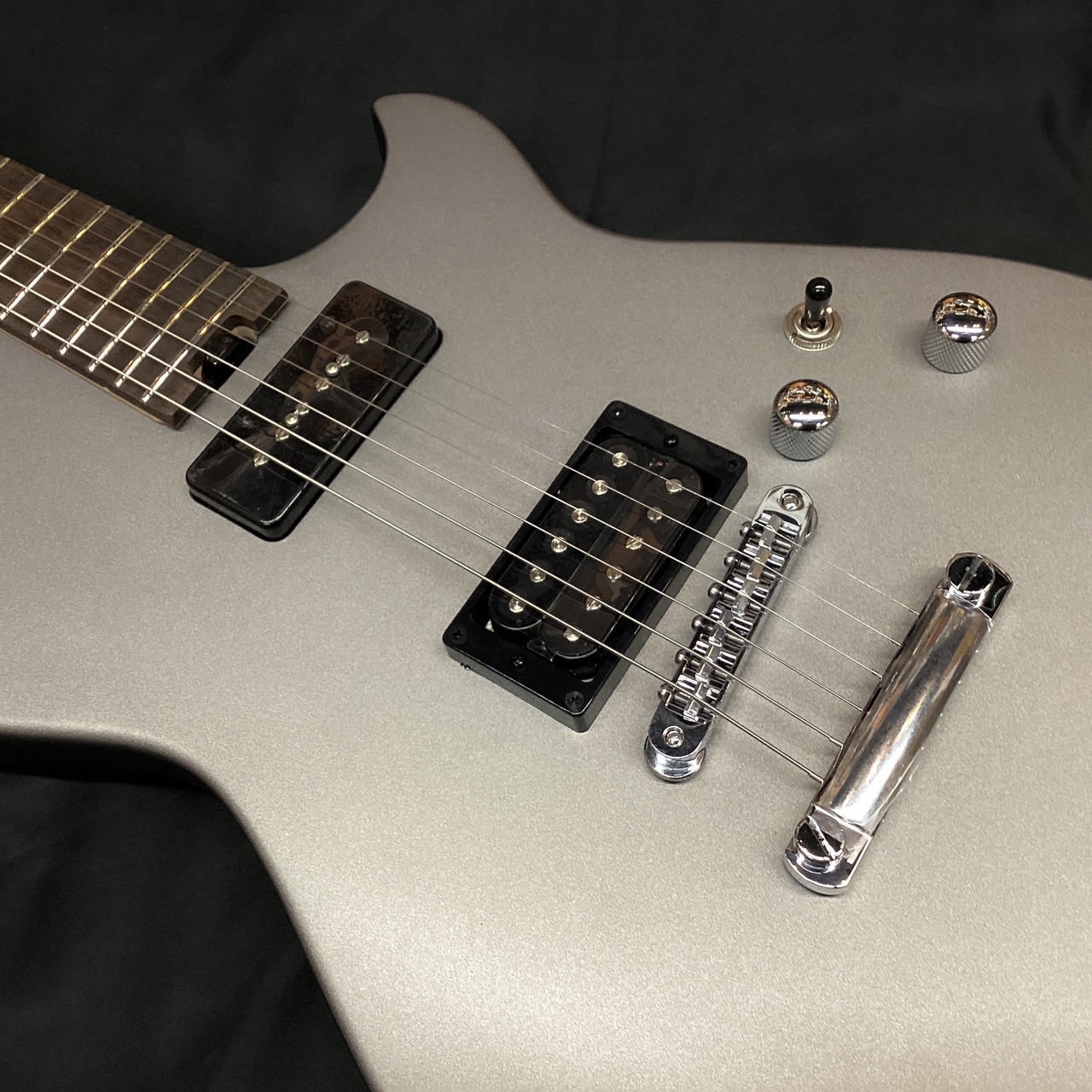 Manson Guitar Works META-Series MBM-2/Starlight Silver