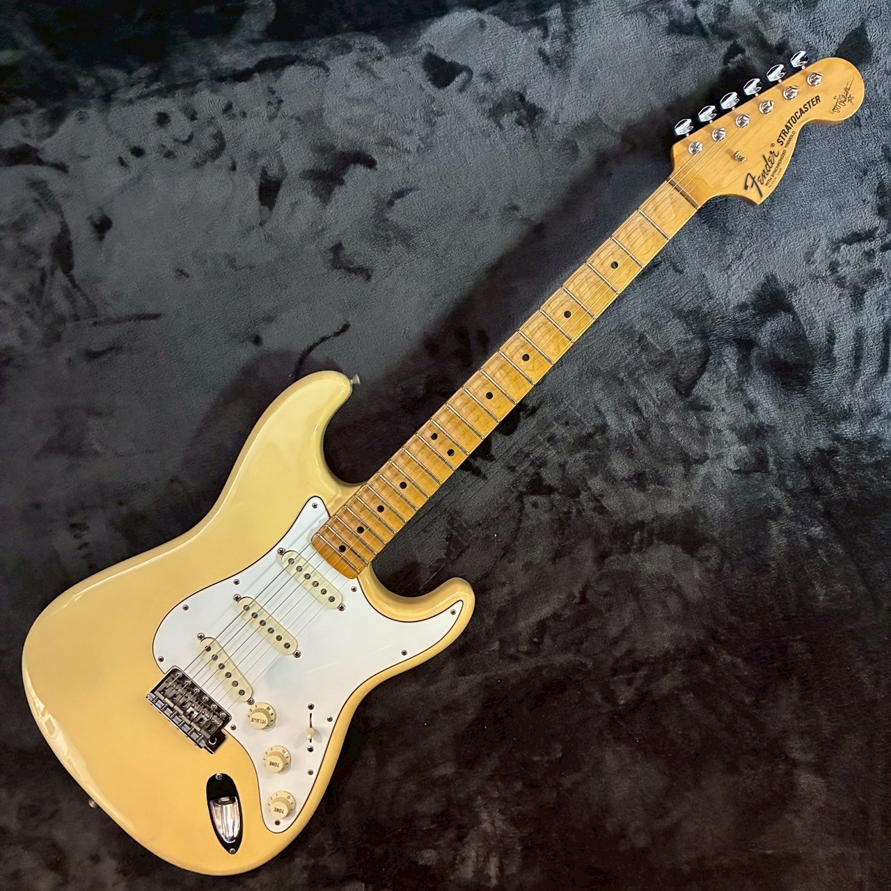 Fender Japan ST68-185YM YWH Yngwie Malmsteen Model 1999年製