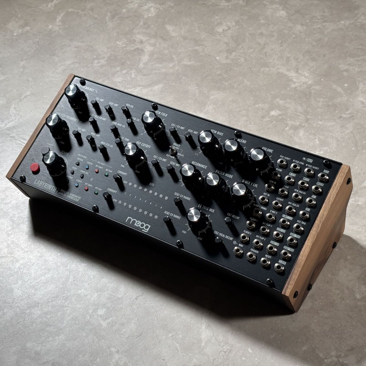 Moog Labyrinth ラビリンス アナログシンセサイザー セミモジュラー