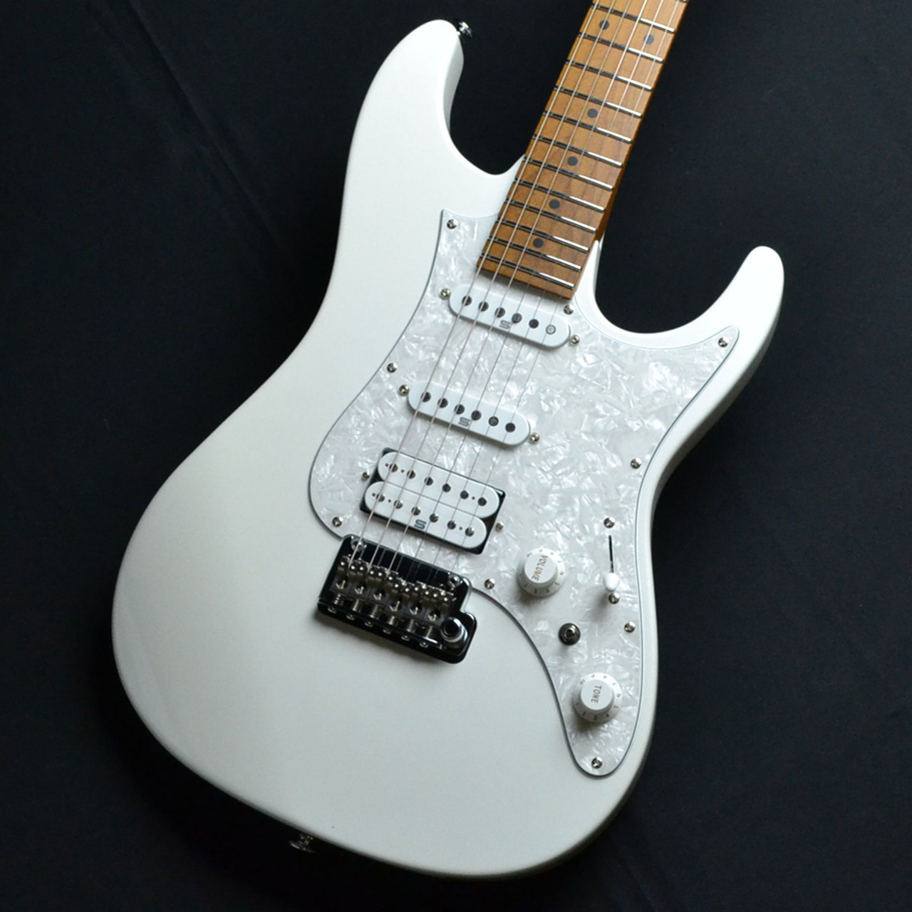 Ibanez Prestige AZ2204 Pearl White【日本製】【現物画像】（新品特価
