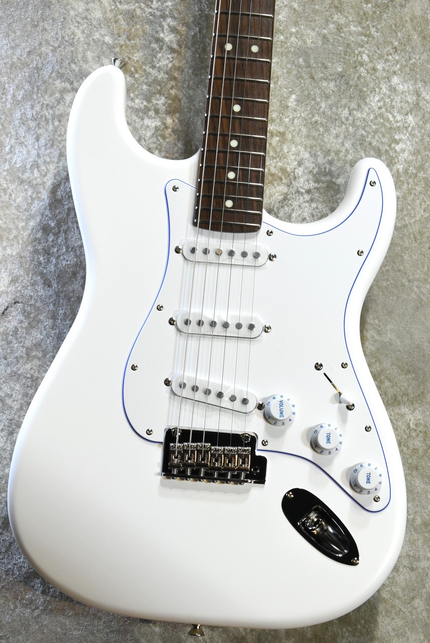 fender 白　エレキギター Fender Player Stratocaster Pau Ferro Fingerboard Polar White