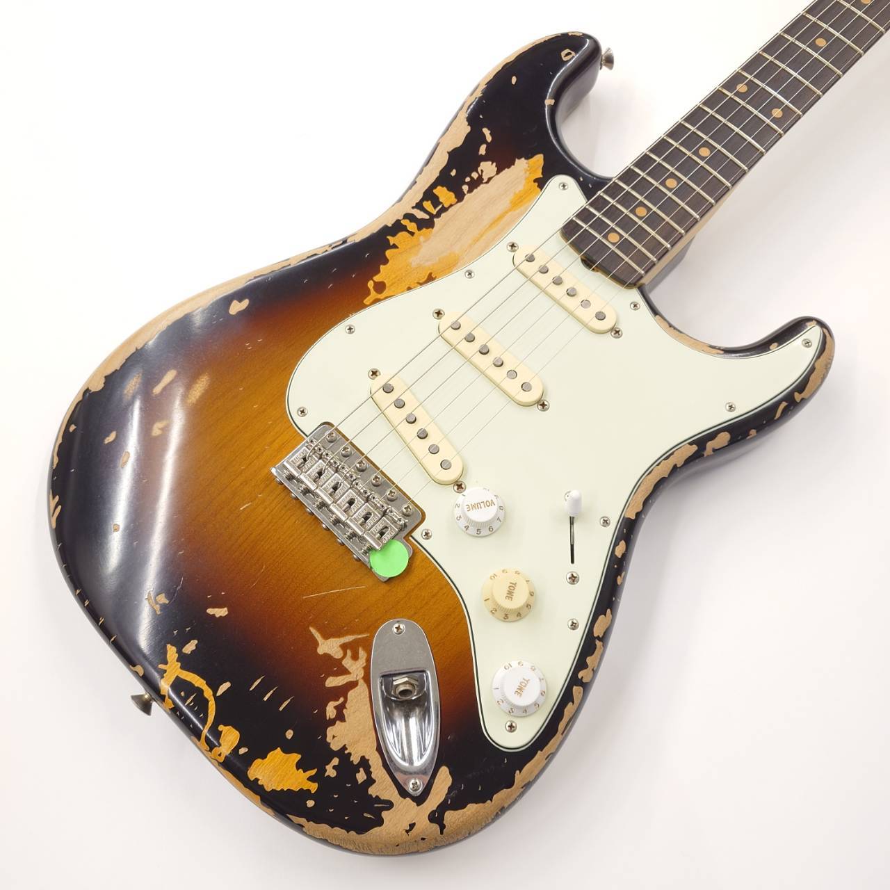 ギター Fender homage strattype 3sunberst Fender Mike McCready Stratocaster 3-Color Sunburst エレキギター