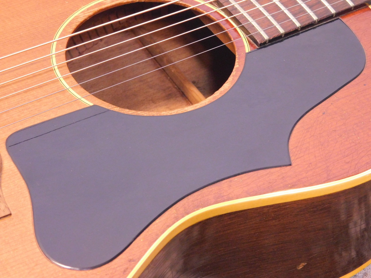 Gibson LG-1 