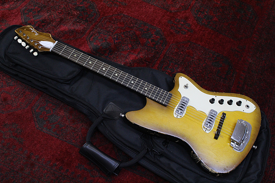 Airline bobkat 60年代オリジナルケースつきビザールギター