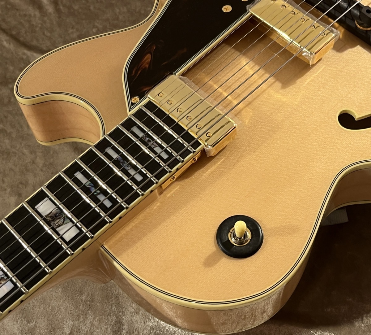 Ibanez 【NEW】George Benson GB10 Natural snF2604313 [3.52kg