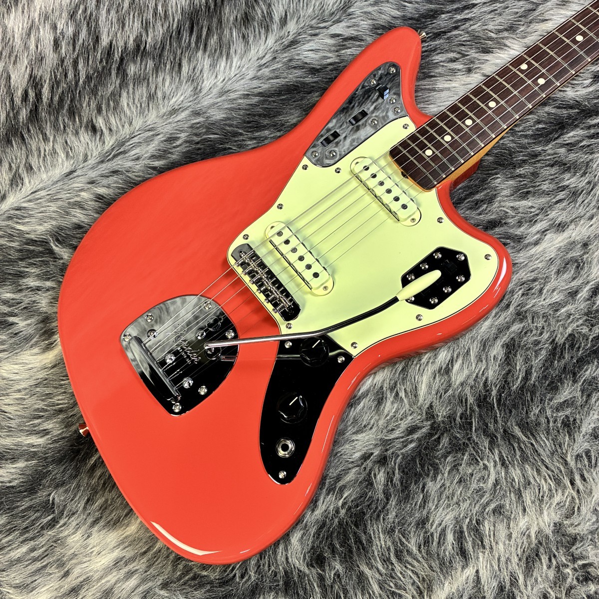 Fender FSR Made in Japan Traditional II 60s Jaguar Fiesta Red