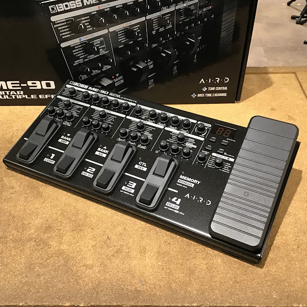 BOSS ME-90 中古超美品 BOSS 【閉店セール】ME-90 マルチエフェクター【展示1台限りの