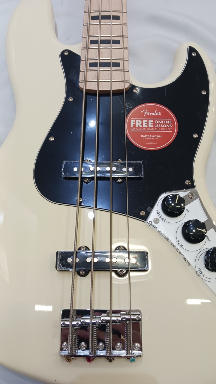 Squier by Fender Affinity Series Active Jazz Bass / Olympic White