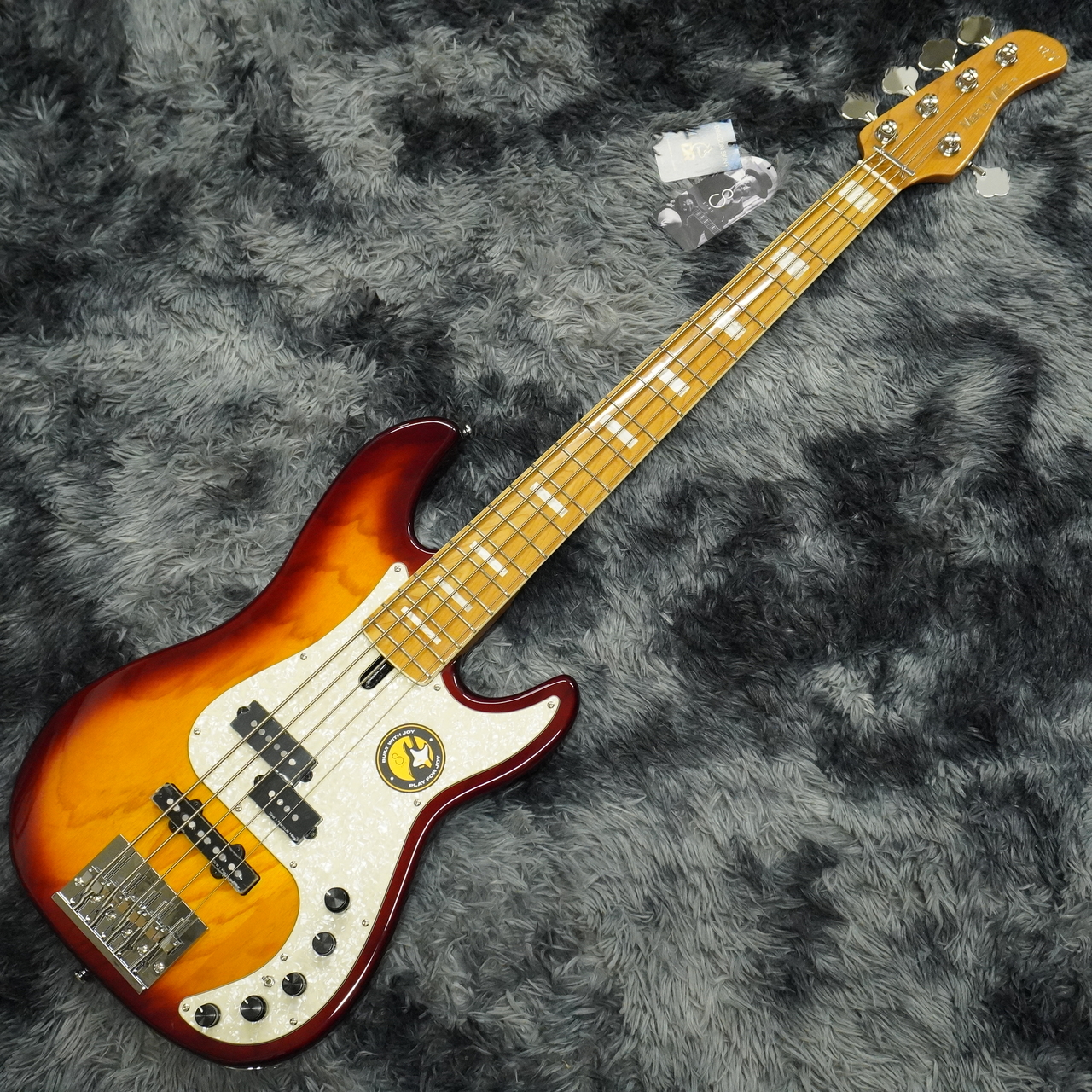 Sire MarcusMillerV7 5st サンバースト 純正ケース付 Sire MarcusMillerV7 5st サンバースト 純正ケース付 Sire