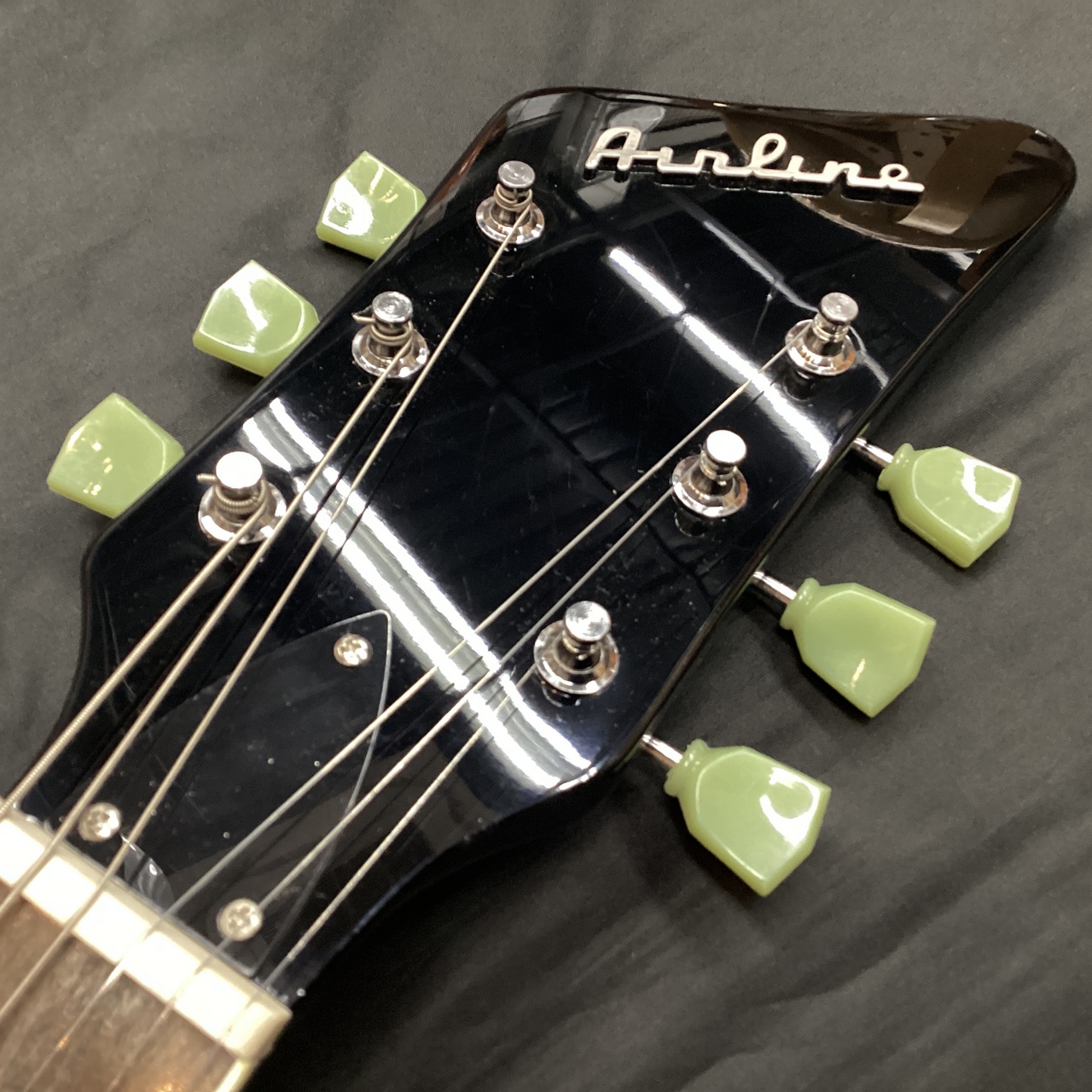 EASTWOOD GUITARS Airline Guitars Jetsons '59 2PT Vintage Cream