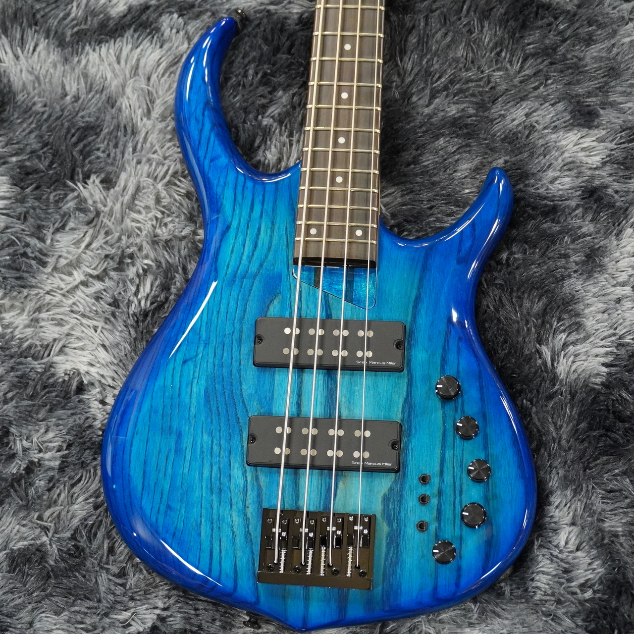 Sire Marcus Miller M5 Ash 4st TBL (Transparent Blue)【2025年