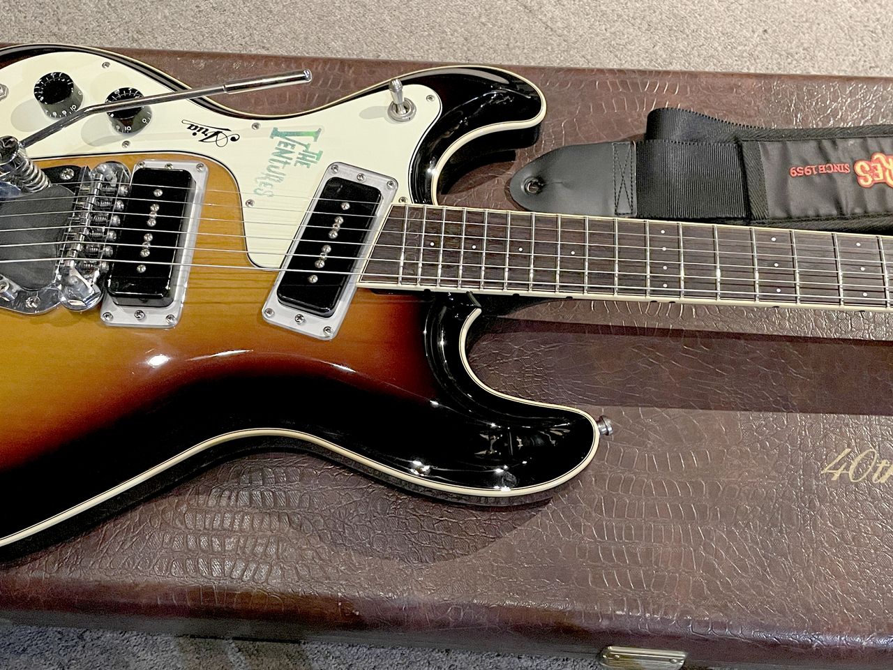 ARIA VM-2001 THE VENTURES 40th Anniversary Model Lefty（中古）【楽器検索デジマート】