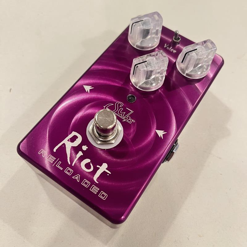 suhr riot reloaded サー ライオット リローデッド Suhr Riot - 大出力のスタックアンプをフルアップしたような