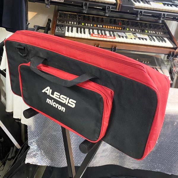 【希少・廃盤品】ALESIS MICRON 　アナログモデリングシンセサイザー ALESIS シンセサイザー Micron-SE(限定カラー) アナログ