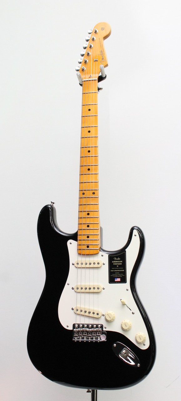 Fender American Vintage II 1957 Stratocaster / Black / 3.45kg
