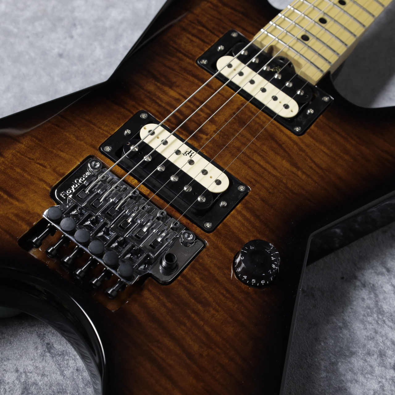 Killer KG-Exploder II Flame Top 「Brown Sunburst」（新品）【楽器