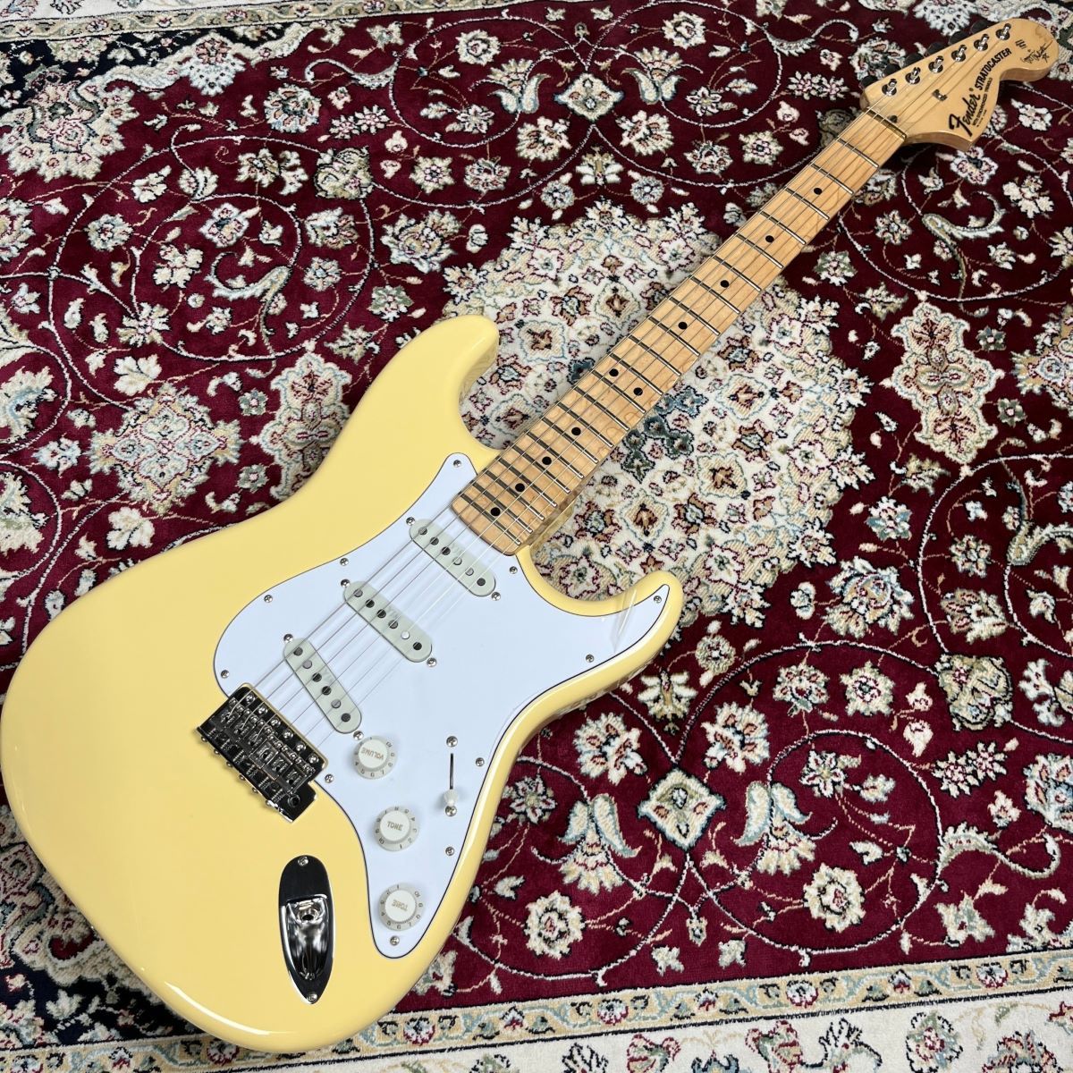 FENDER Fender Made in Japan Yngwie Malmsteen Stratocaster (Yellow White) 