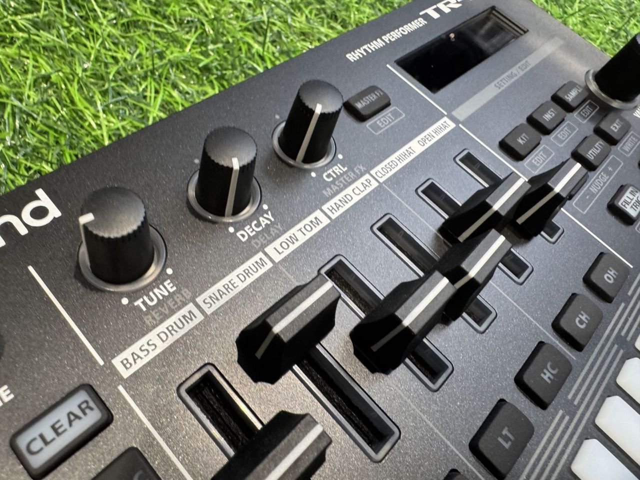 新品未開封　Roland TR-6S (RHYTHM PERFORMER) Roland TR-6S AIRA Rhythm Performer — DJ TechTools