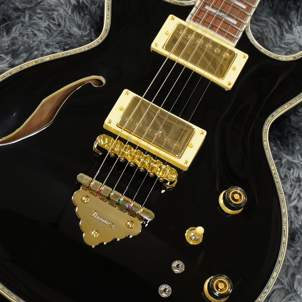Ibanez セミアコ AR520H SPOTモデル Ibanez AR520H-BK (Black) 【特価】【SPOTモデル】【2025年製】（新品