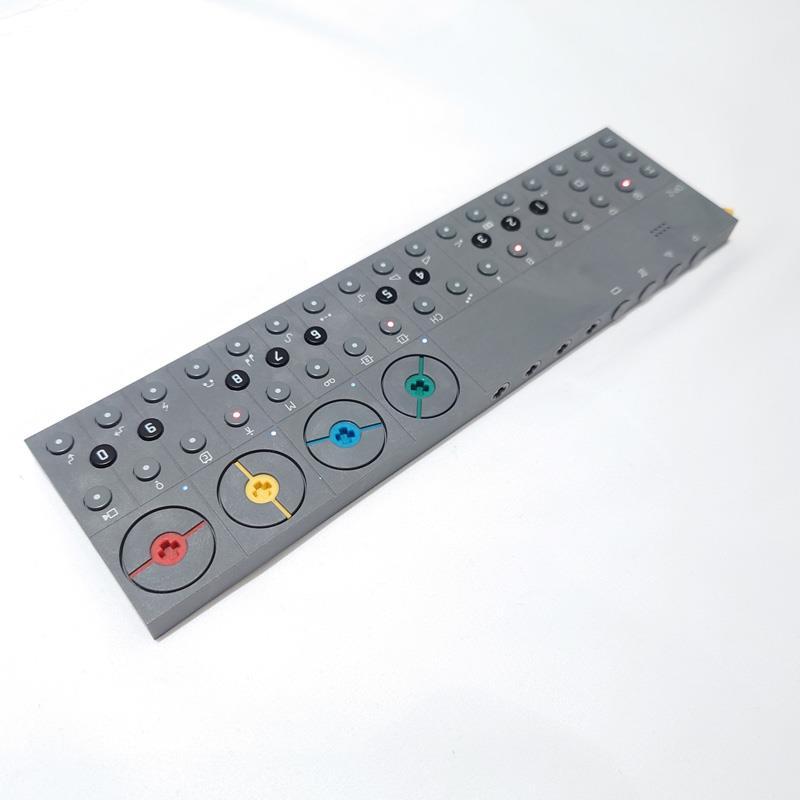 Teenage Engineering OP-Z シンセサイザー 中古 Teenage Engineering OP-Z シンセサイザー 中古 - メルカリ