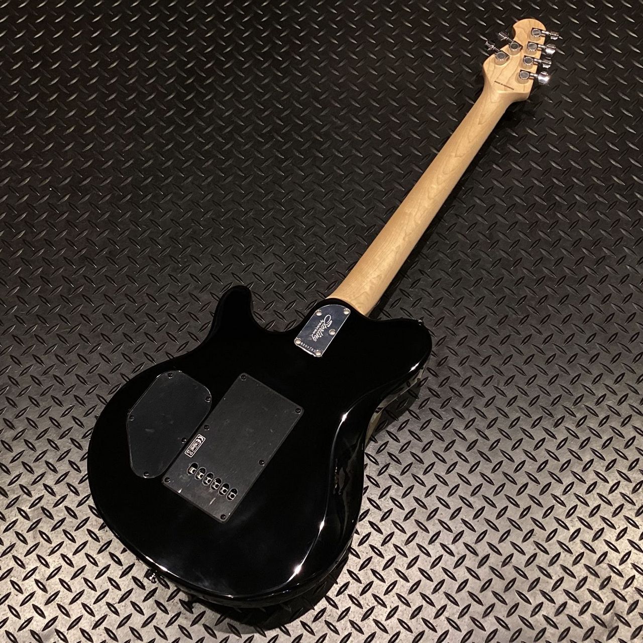 Sterling by MUSIC MAN SUB AX3FM-STP-M1 AXIS FLAME MAPLE