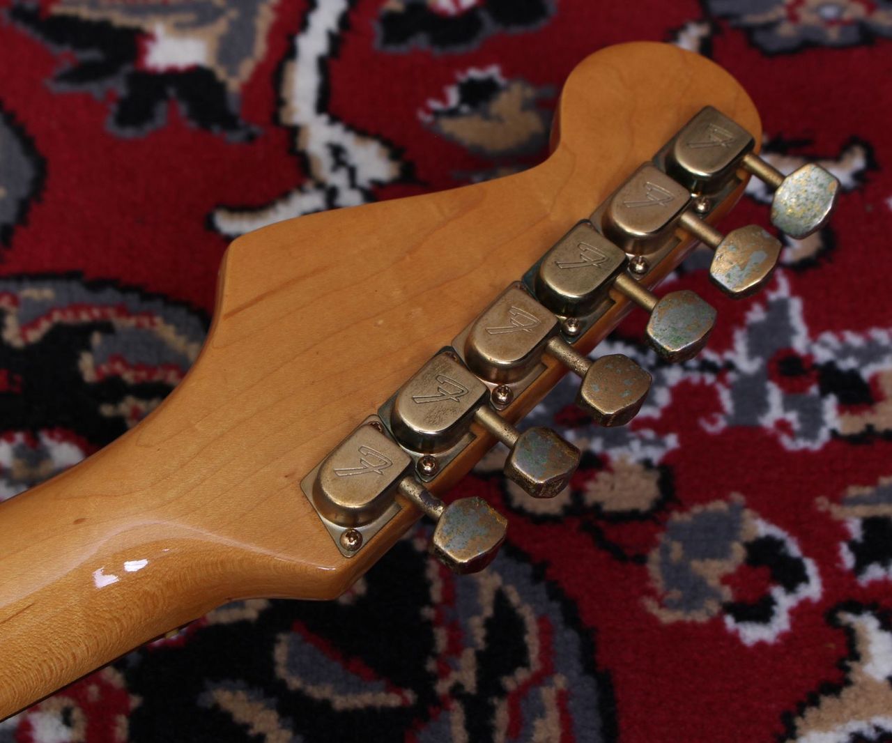 Fender #1982年 GOLD STRATOCASTER (SMITH STRATOCASTER) Aztec Gold