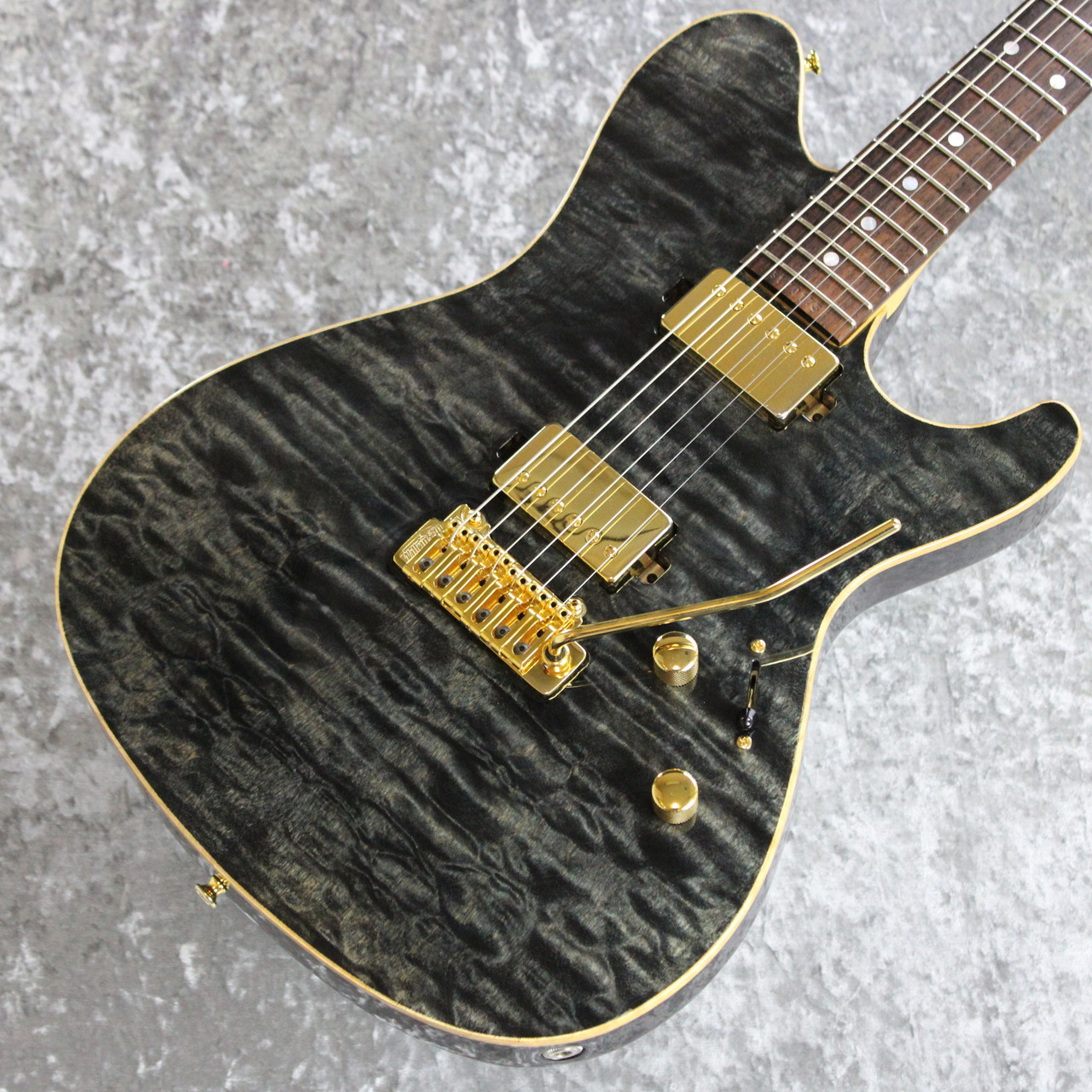 Sugi Guitars DS496 IR セミハードケース付き これぞ日本の匠の技。Sugi Guitars「DS496IR EM/AT/A-MAHO/DW2
